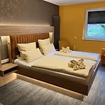 Heidekoenig 3*