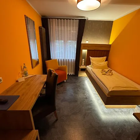 Heidekoenig 3* ツェレ